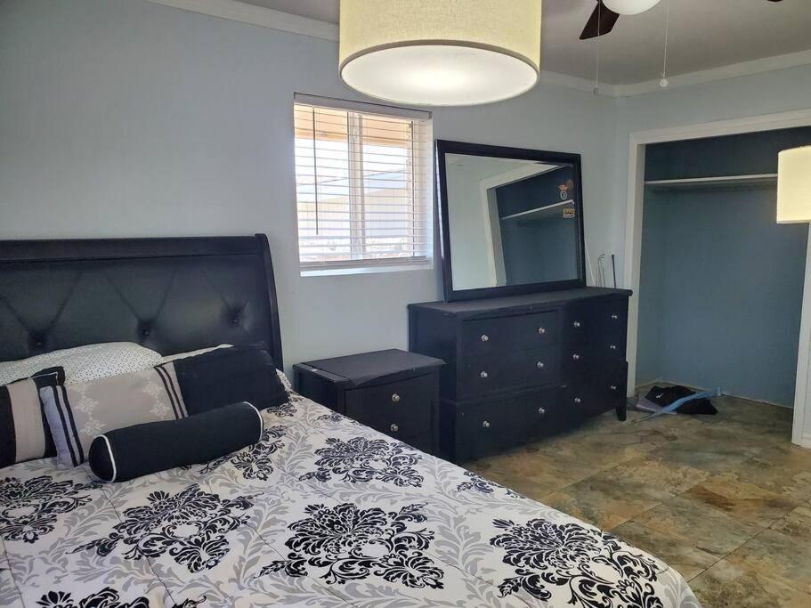 Spacious West El Paso 19 Min From Airport, Fort Bliss Military Base Zewnętrze zdjęcie